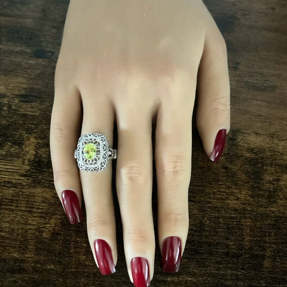 Yellow Green Stone‎ Ring